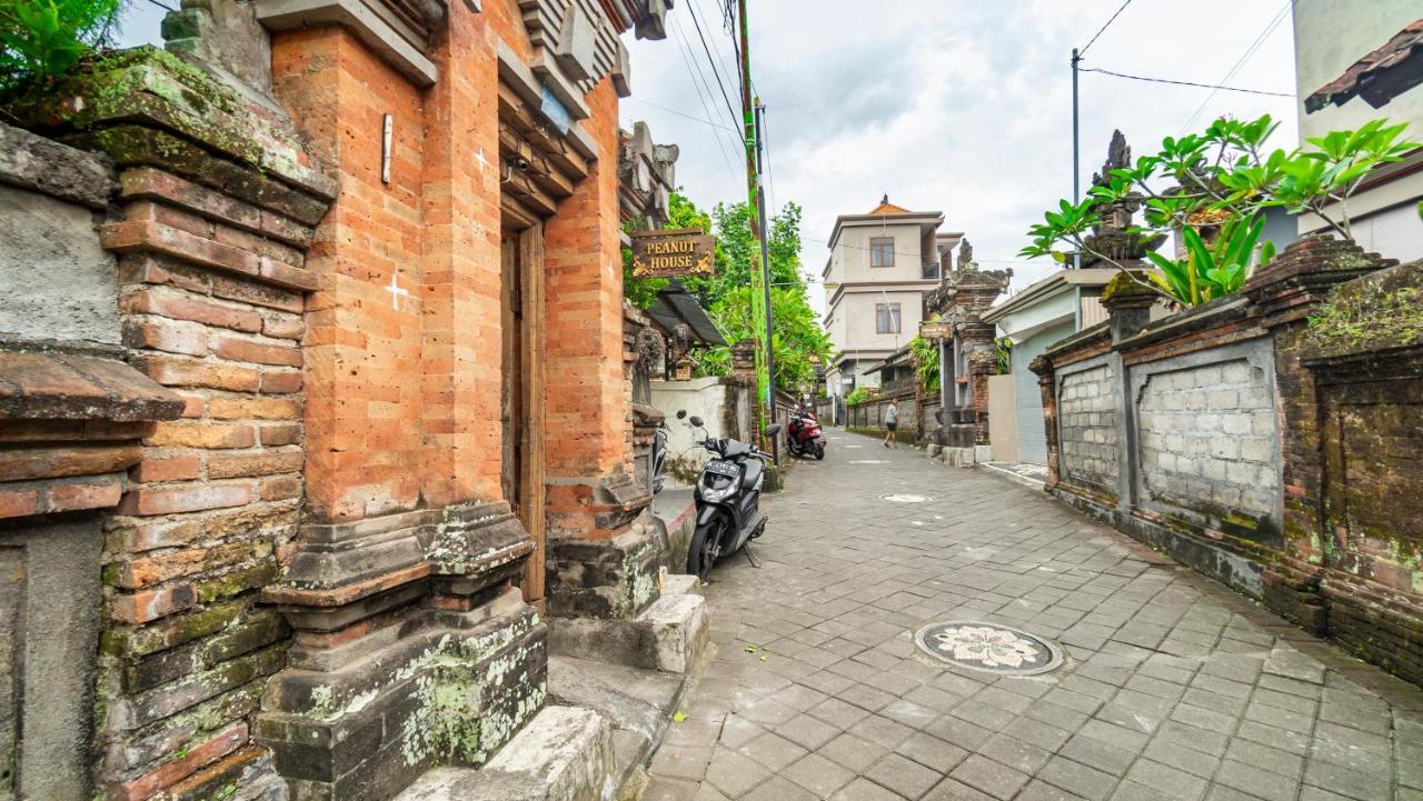 Peanut House Hostel Ubud  Exterior photo