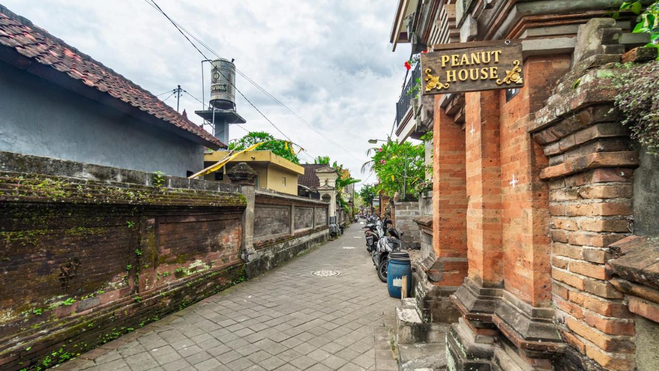 Peanut House Hostel Ubud  Exterior photo